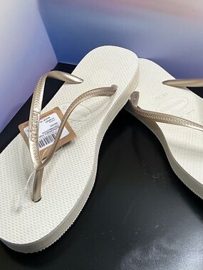 Havianas Slim Flatform Flip-Flops-Beige NWT US Women’s 10/Men’s 8.5/EU41-42